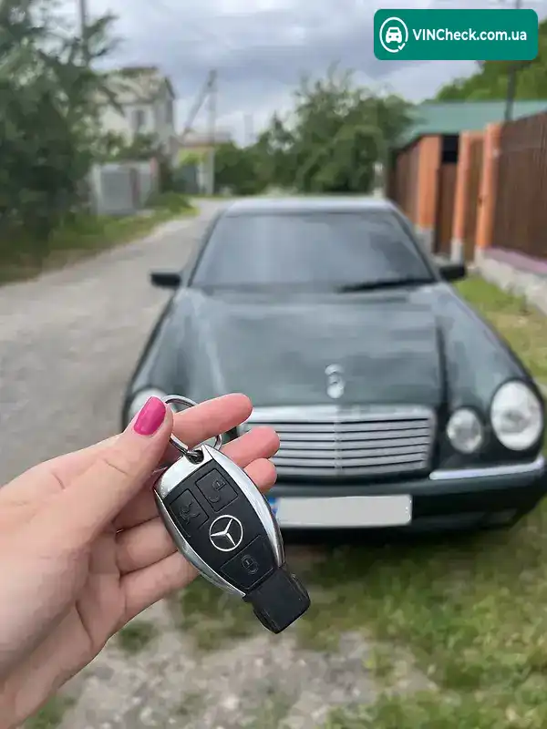 Mercedes-Benz E-Class 1998, фото з оголошення 1 з 9, VIN WDB2100651A647440