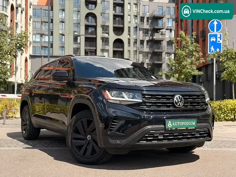 Volkswagen Atlas 2021, фото з оголошення 1 з 20, VIN 1V2KE2CA5MC215726