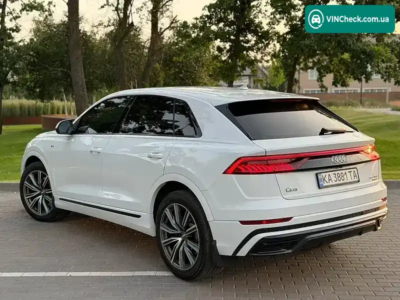 Audi Q8 2019, фото з оголошення 2 з 20, VIN WAUZZZF15KD044389
