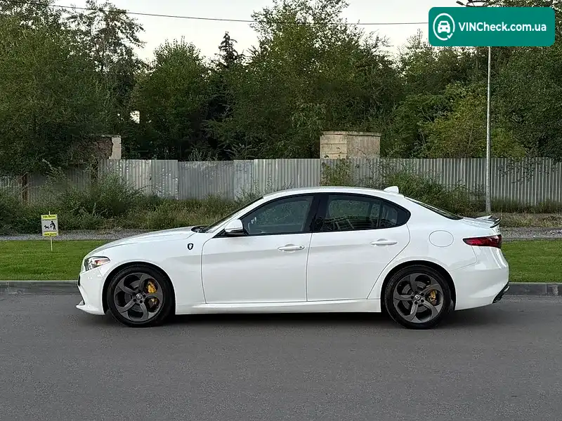 Alfa Romeo Giulia 2017, фото з оголошення 1 з 20, VIN ZARFAEDN3H7538985