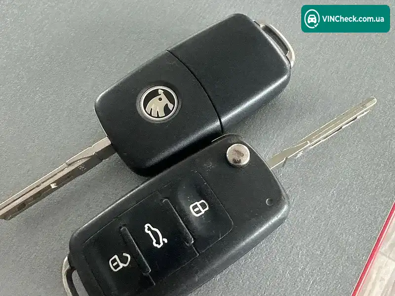 Skoda Fabia 2014, фото з оголошення 2 з 20, VIN TMBEH25J6F3037475