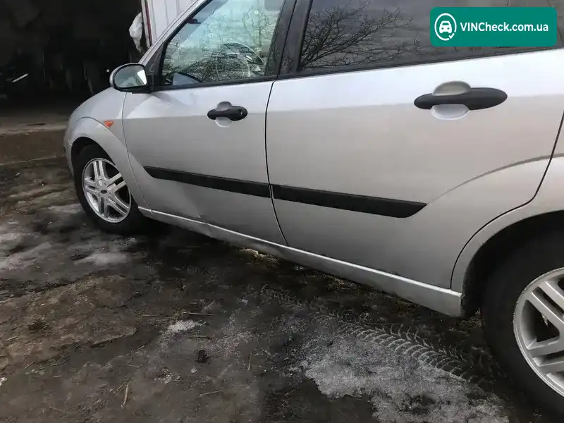 Ford Focus 2002, фото з оголошення 2 з 16, VIN WF0AXXGCDA1E66698