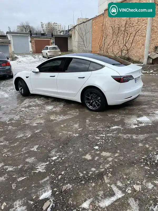 Tesla Model 3 2023, фото з оголошення 2 з 20, VIN 5YJ3E1EB7PF628776