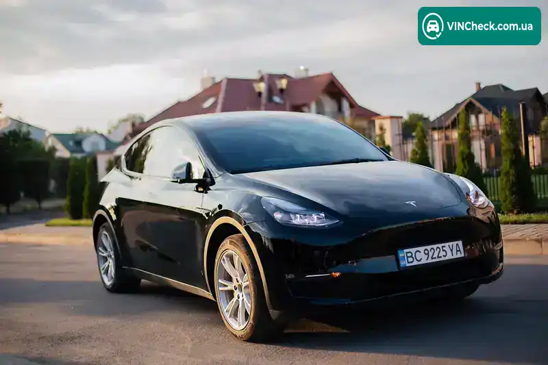 Tesla Model Y 2023, фото з оголошення 1 з 13, VIN 7SAYGDEE8PF883287