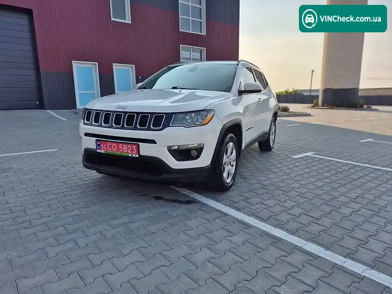 Jeep Compass 2018, фото з оголошення 2 з 20, VIN 3C4NJDBB8JT313665