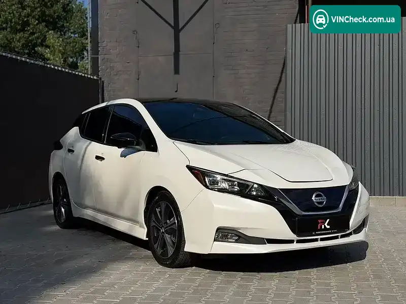 Nissan Leaf 2018, фото з оголошення 2 з 20, VIN 1N4AZ1CP4KC301547