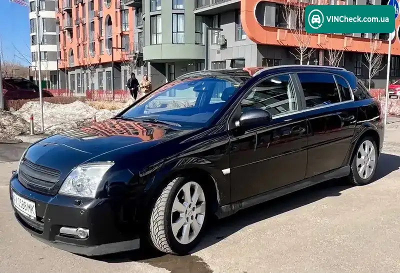 Opel Signum 2004, фото з оголошення 2 з 21, VIN W0L0ZCF4841078165
