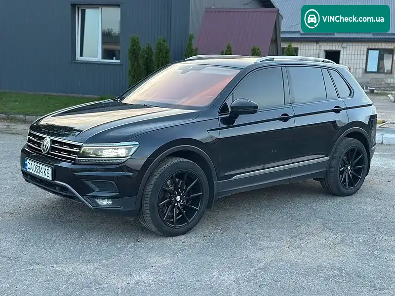 Volkswagen Tiguan 2018, фото з оголошення 1 з 20, VIN WVGZZZ5NZJW971907