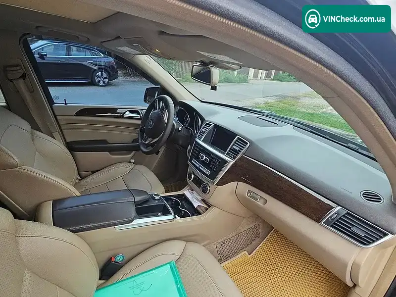 Mercedes-Benz M-Class 2013, фото з оголошення 2 з 11, VIN 4JGDA5HBXEA318965