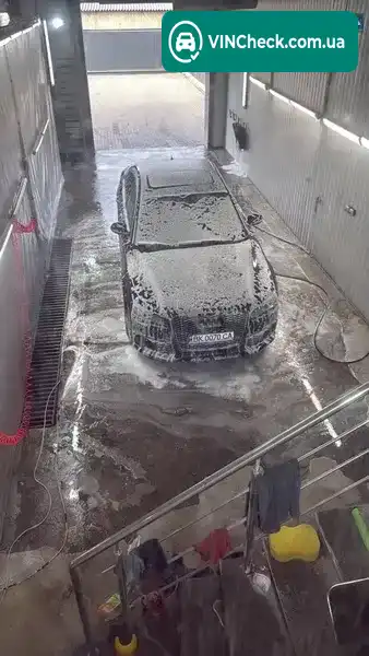 Audi A8 2011, фото з оголошення 2 з 21, VIN WAUZZZ4H4BN013046