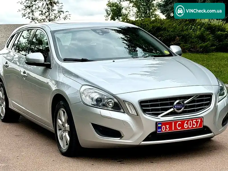 Volvo V60 2011, фото з оголошення 2 з 20, VIN YV1FW5250B1004050