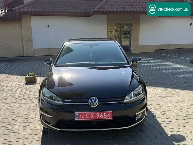 Volkswagen e-Golf 2018, фото з оголошення 2 з 20, VIN WVWKR7AU8KW902095
