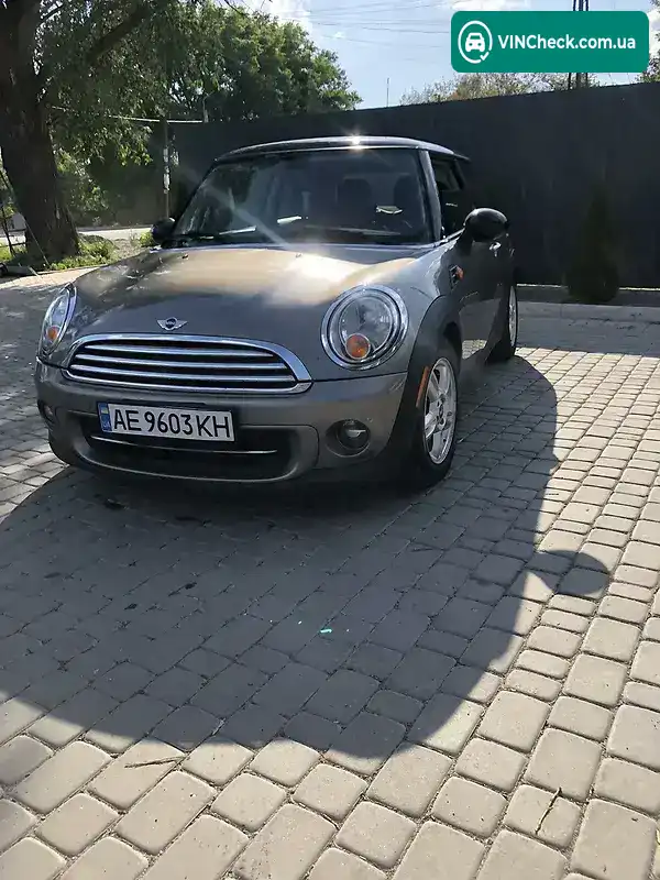 MINI Hatch 2013, фото з оголошення 2 з 15, VIN WMWSU3C52DT688199