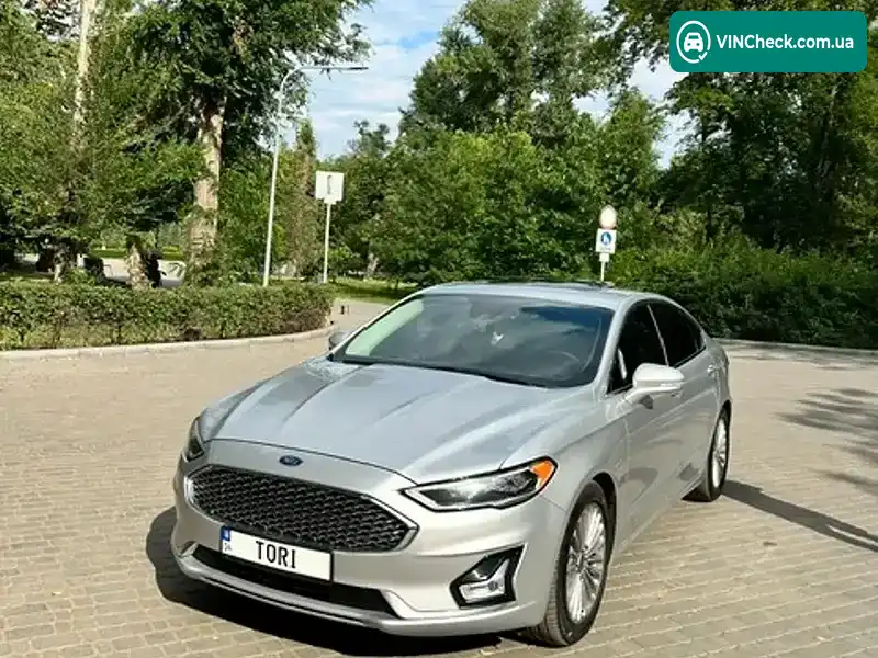 Ford Fusion 2018, фото з оголошення 2 з 16, VIN 3FA6P0D9XKR152925