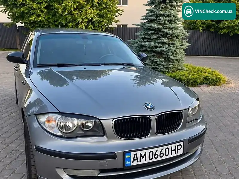 BMW 1 Series 2009, фото з оголошення 1 з 12, VIN WBAUE31060E277562