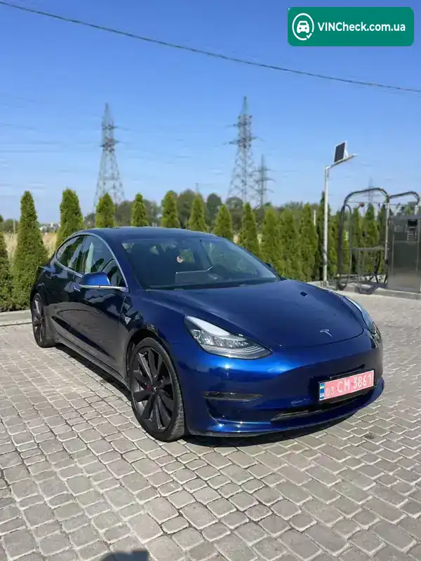 Tesla Model 3 2018, фото з оголошення 2 з 20, VIN 5YJ3E1EB6JF072208