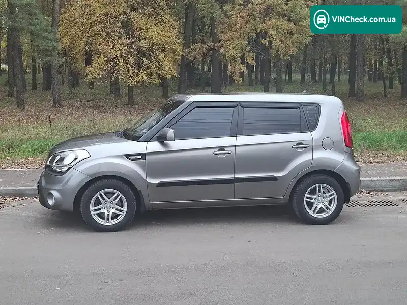 Kia Soul 2013, фото з оголошення 2 з 20, VIN KNAJT813AD7582549