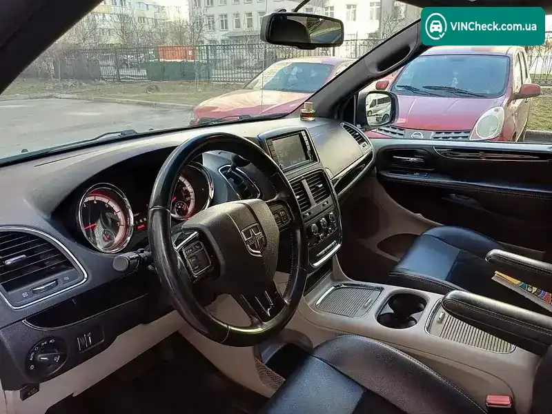 Dodge Grand Caravan 2017, фото з оголошення 1 з 14, VIN 2C4RDGCG1HR714993