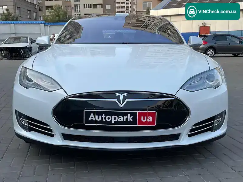Tesla Model S 2015, фото з оголошення 2 з 21, VIN 5YJSA1H21FF086091