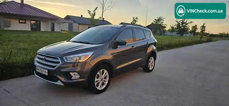 Ford Escape 2018, фото з оголошення 1 з 17, VIN 1FMCU9GD5JUD53077
