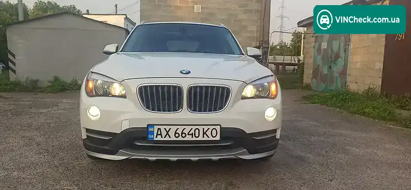 BMW X1 2014, фото з оголошення 1 з 12, VIN WBAVM1C56FVW58907