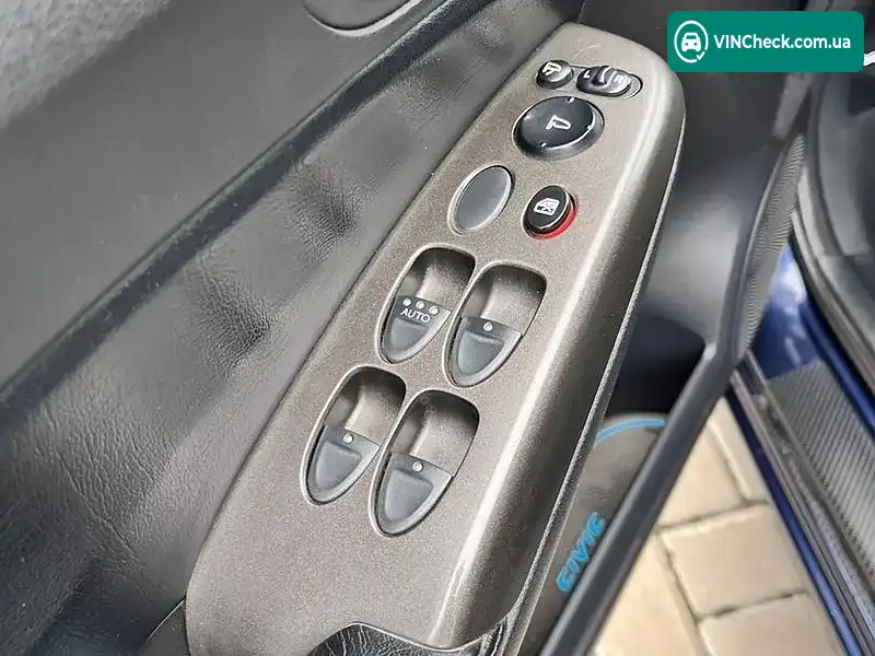 Honda Civic 2008, фото з оголошення 1 з 16, VIN JHMFD16708S200797