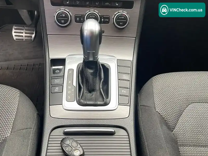 Volkswagen Passat 2012, фото з оголошення 2 з 18, VIN WVWZZZ3CZDE061704