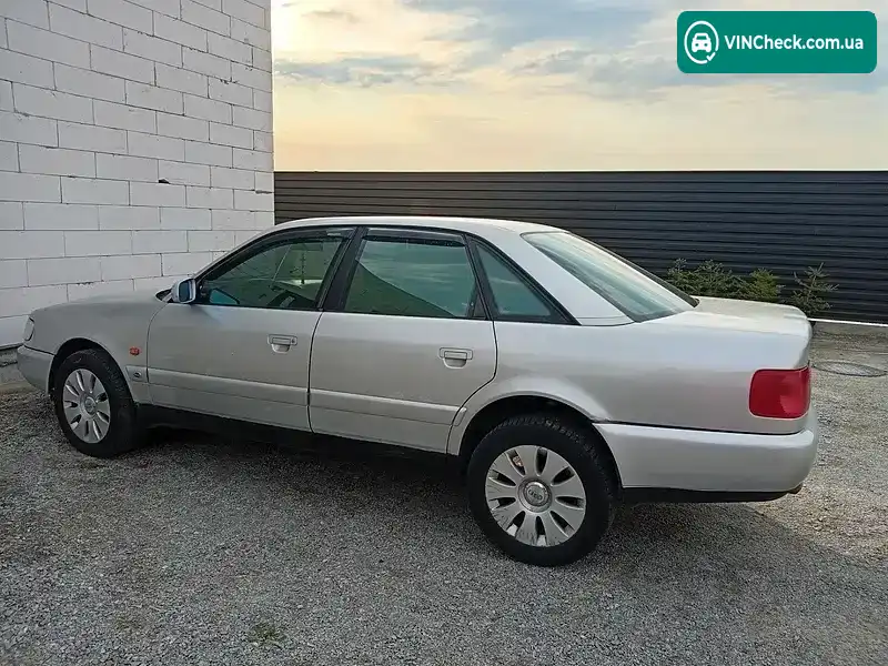 Audi A6 1995, фото з оголошення 2 з 7, VIN WAUZZZ4AZSN064069