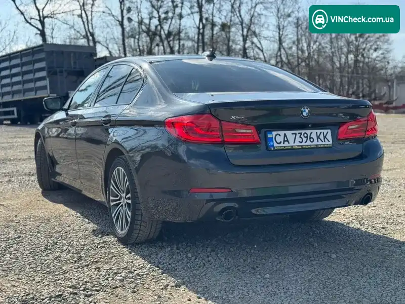 BMW 5 Series 2019, фото з оголошення 2 з 20, VIN WBAJF51000CD63735