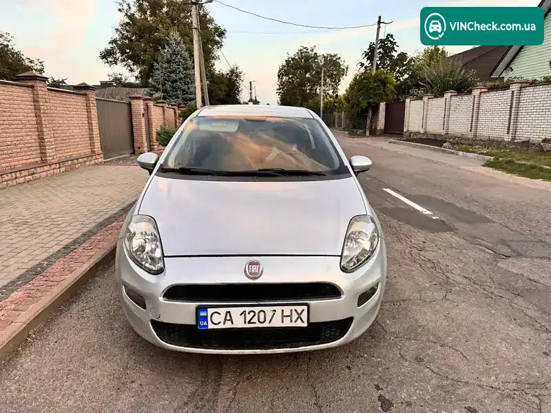 Fiat Punto 2012, фото з оголошення 1 з 10, VIN ZFA19900000900859