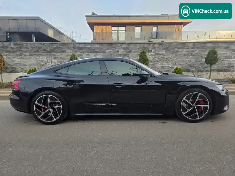 Audi e-tron GT 2021, фото з оголошення 1 з 15, VIN WAUZZZFW1N7004647