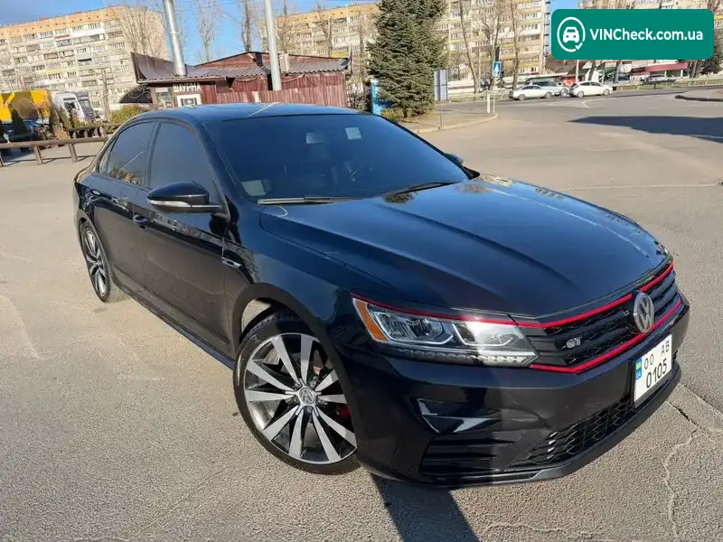Volkswagen Passat 2018, фото з оголошення 1 з 13, VIN 1VWJM7A39JC038088