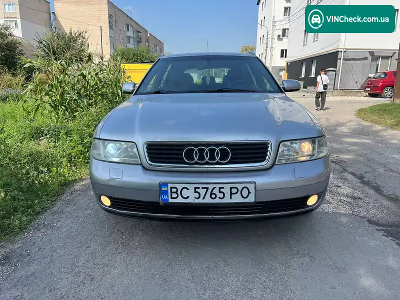 Audi A4 1999, фото з оголошення 1 з 10, VIN WAUZZZ8DZXA325703