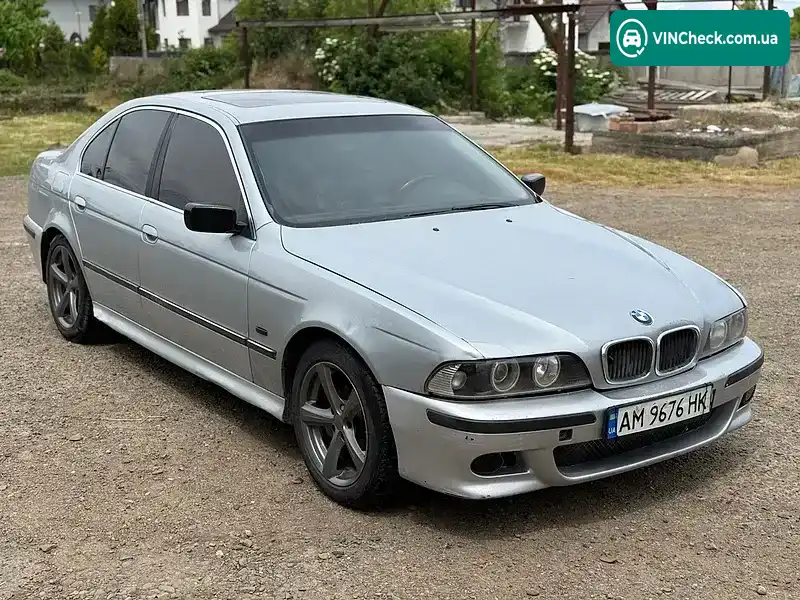 BMW 5 Series 1998, фото з оголошення 2 з 19, VIN WBADD11050BN53478