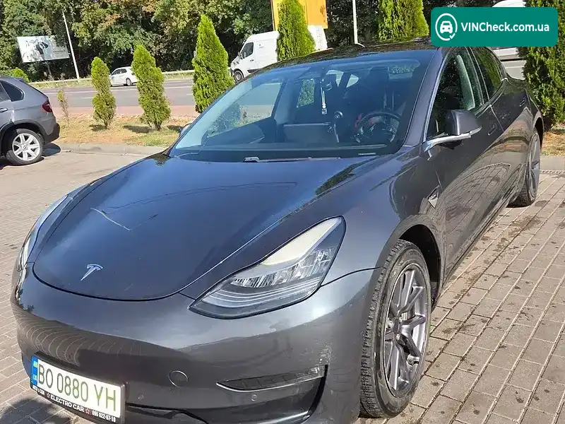 Tesla Model 3 2018, фото з оголошення 2 з 15, VIN 5YJ3E1EA8JF101845