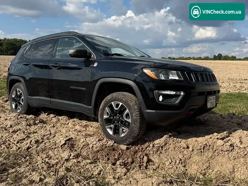 Jeep Compass 2018, фото з оголошення 2 з 20, VIN 3C4NJDDB2JT450971
