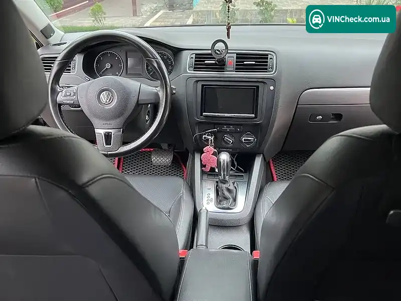 Volkswagen Jetta 2013, фото з оголошення 2 з 11, VIN 3VWLL7AJ3DM275348
