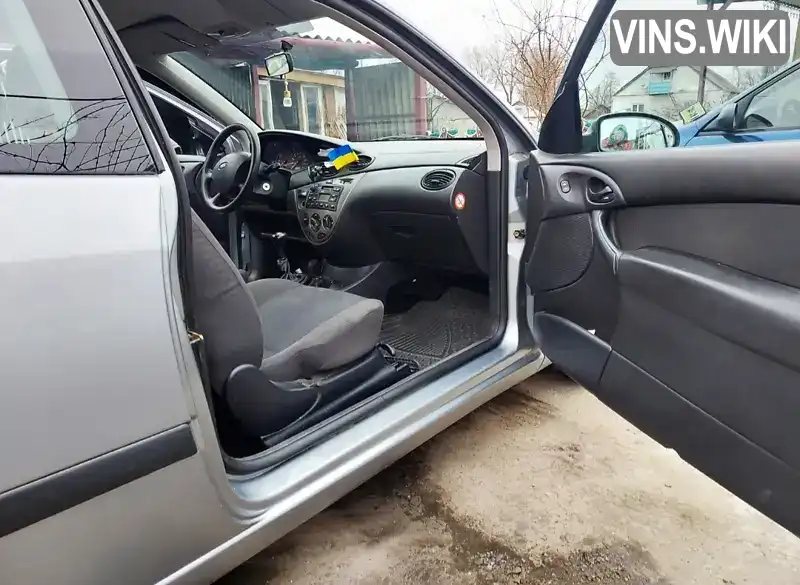 Ford Focus 2002, фото з оголошення 2 з 13, VIN WF0BXXGCDB2R73750