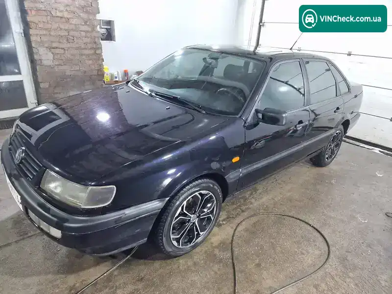 Volkswagen Passat 1995, фото з оголошення 1 з 11, VIN WVWZZZ3AZSE119806