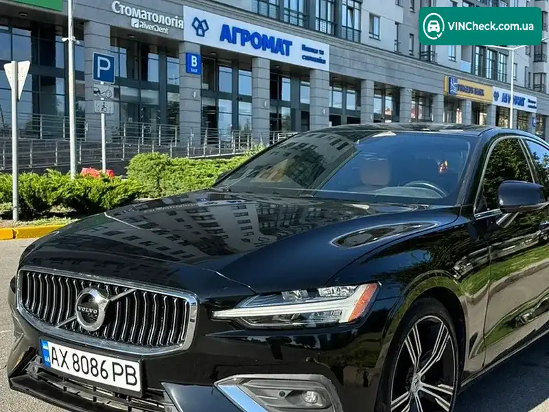 Volvo S60 2019, фото з оголошення 2 з 19, VIN 7JR102FL7KG017987