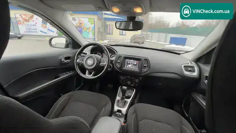 Jeep Compass 2020, фото з оголошення 2 з 20, VIN 3C4NJDAB3LT255839