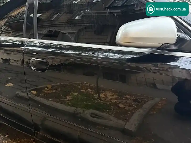 Audi A4 2003, фото з оголошення 2 з 11, VIN WAUJT68E14A107876