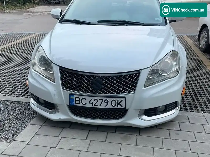 Suzuki Kizashi 2010, фото з оголошення 1 з 12, VIN JS2RE9A89B6110052
