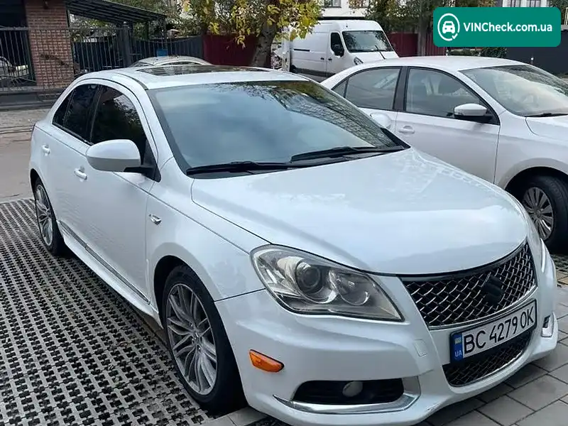 Suzuki Kizashi 2010, фото з оголошення 2 з 12, VIN JS2RE9A89B6110052
