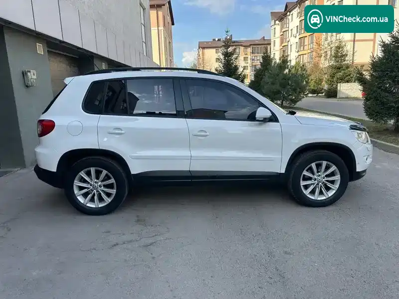 Volkswagen Tiguan 2011, фото з оголошення 2 з 21, VIN WVGZZZ5NZBW539206
