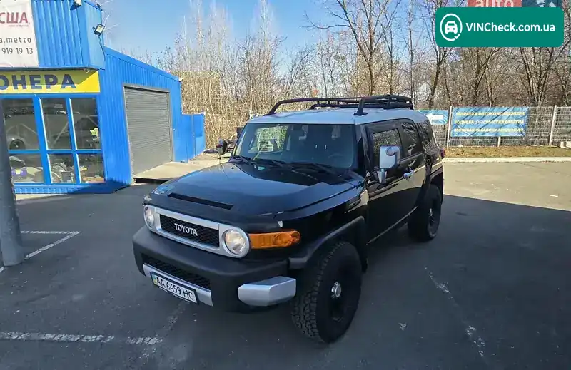 Toyota FJ Cruiser 2007, фото з оголошення 2 з 15, VIN JTEBU11F48K017353