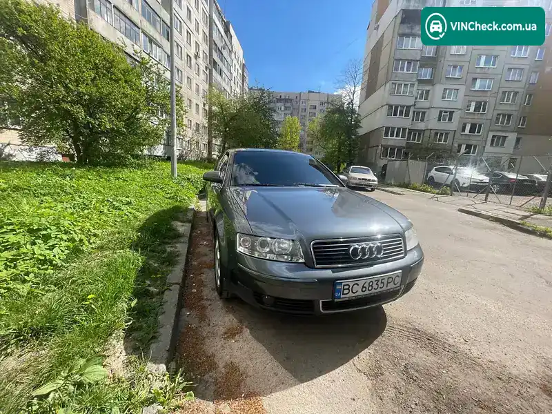 Audi A4 2002, фото з оголошення 2 з 13, VIN WAUZZZ8E93A140318