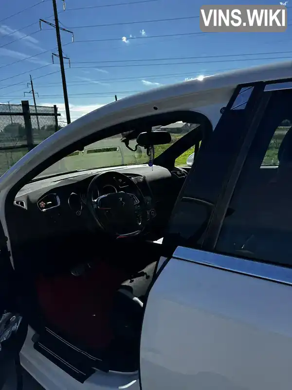 Citroen DS4 2012, фото з оголошення 2 з 21, VIN VF7NX9HR8CY588075