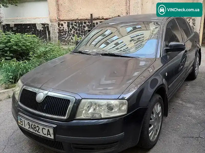 Skoda Superb 2004, фото з оголошення 2 з 3, VIN TMBDL23U95B044691