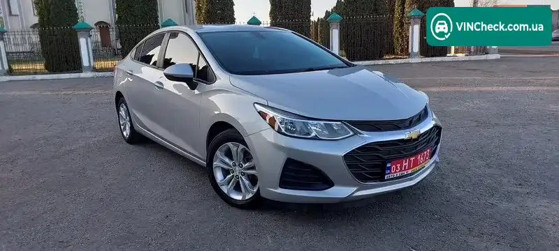 Chevrolet Cruze 2019, фото з оголошення 1 з 20, VIN 1G1BC5SM6K7129179